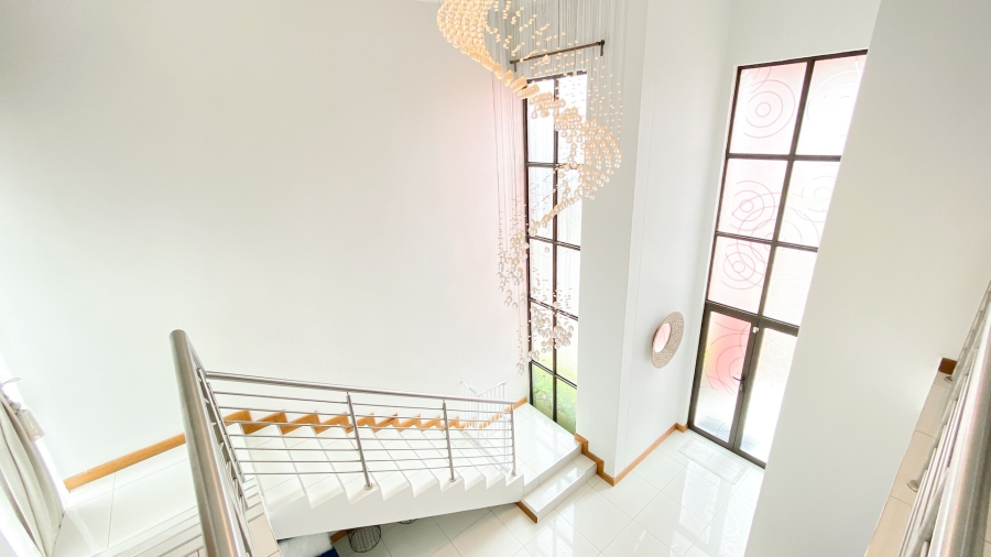 5 Bedroom Property for Sale in Theresa Park Gauteng