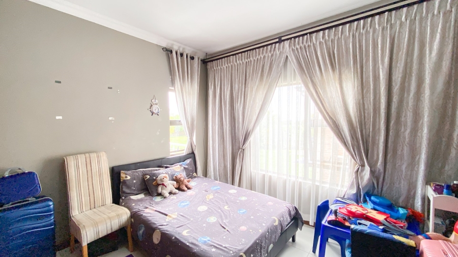 5 Bedroom Property for Sale in Theresa Park Gauteng