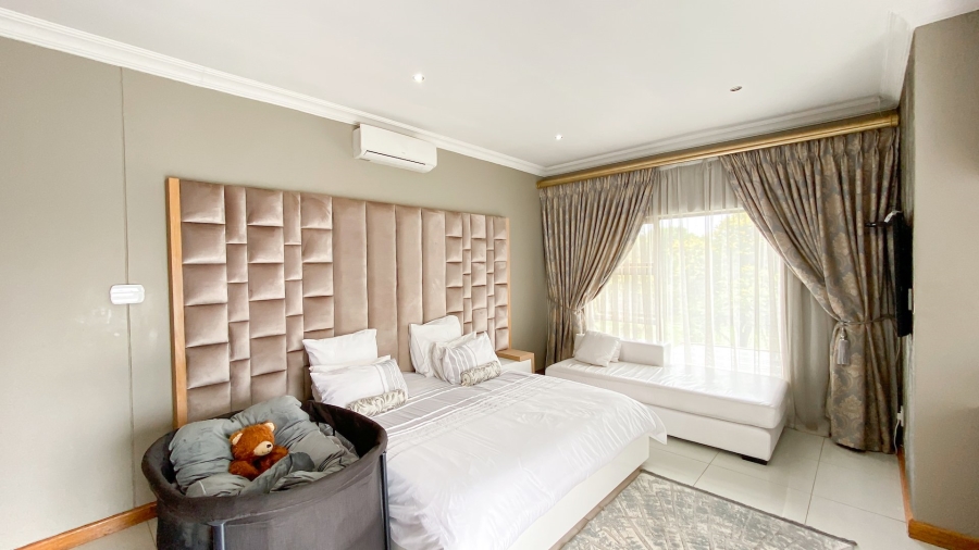 5 Bedroom Property for Sale in Theresa Park Gauteng