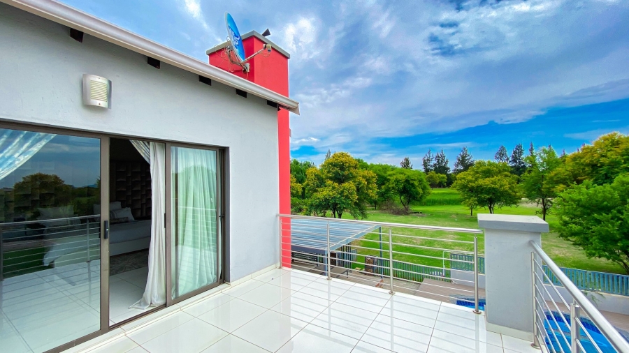 5 Bedroom Property for Sale in Theresa Park Gauteng