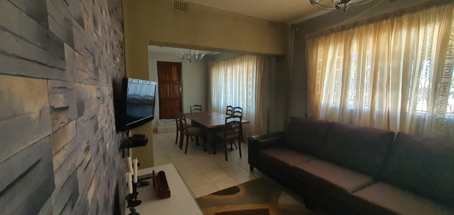 To Let 1 Bedroom Property for Rent in Bosmont Gauteng