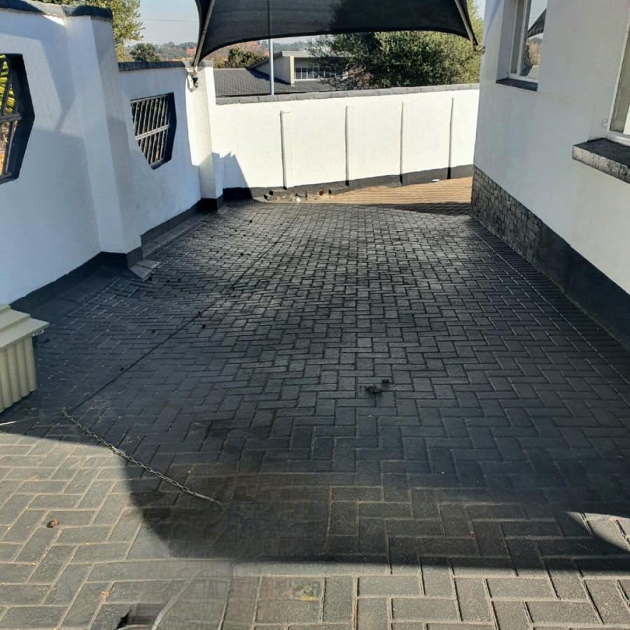To Let 1 Bedroom Property for Rent in Bosmont Gauteng