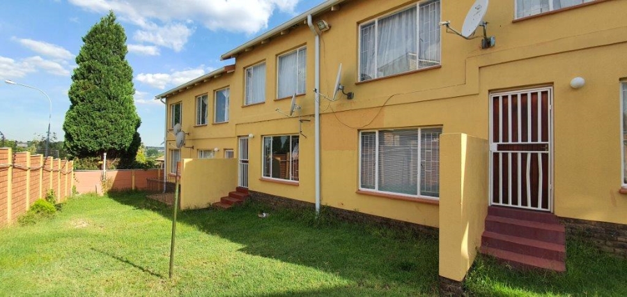 To Let 2 Bedroom Property for Rent in Groblerpark Gauteng
