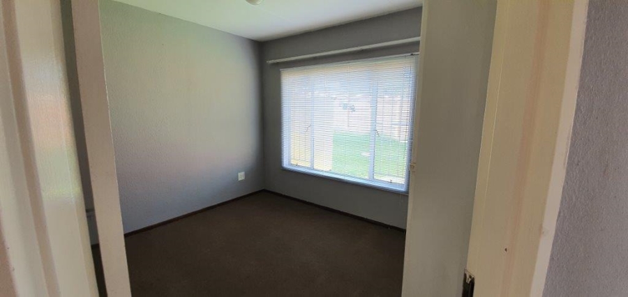 To Let 2 Bedroom Property for Rent in Groblerpark Gauteng