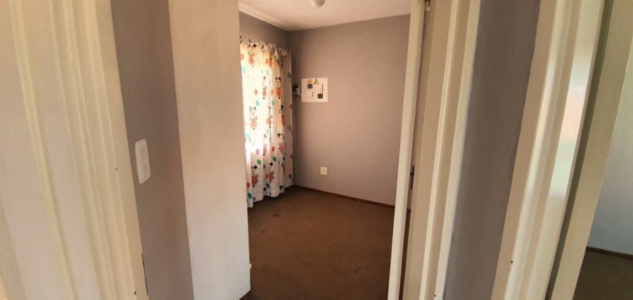 To Let 2 Bedroom Property for Rent in Groblerpark Gauteng