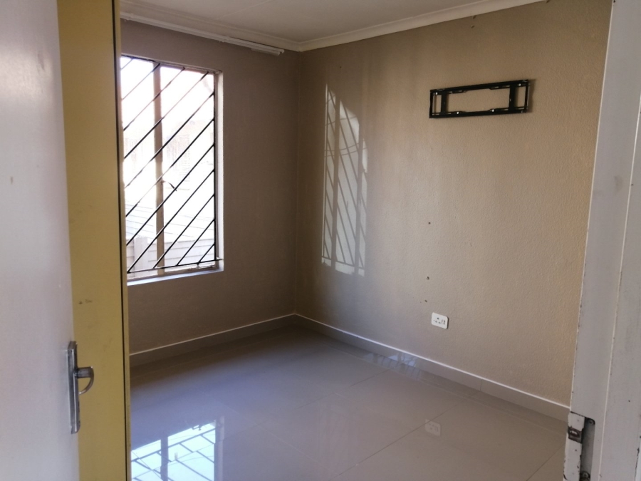 3 Bedroom Property for Sale in Ormonde Gauteng