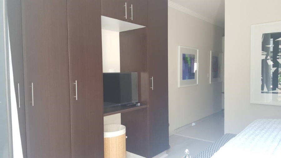 1 Bedroom Property for Sale in Morningside Manor Gauteng