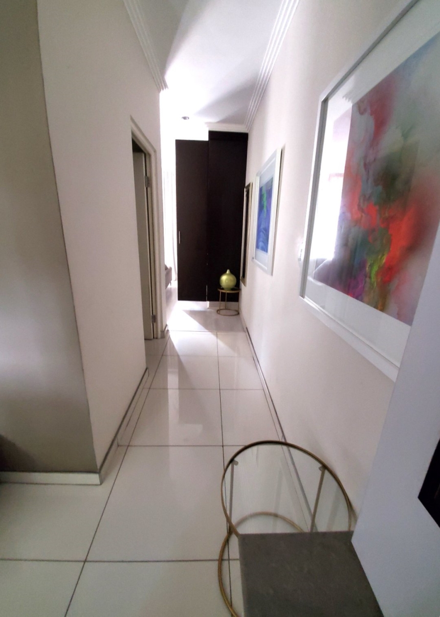 1 Bedroom Property for Sale in Morningside Manor Gauteng