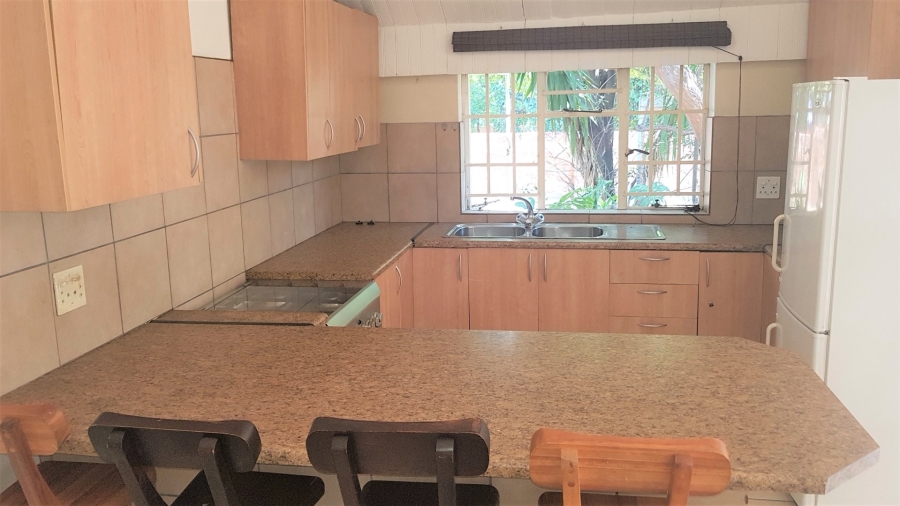 To Let 2 Bedroom Property for Rent in Melrose North Gauteng