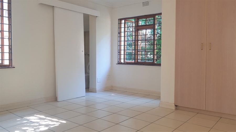 To Let 2 Bedroom Property for Rent in Melrose North Gauteng
