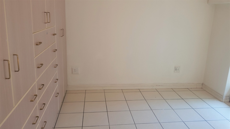 To Let 2 Bedroom Property for Rent in Melrose North Gauteng