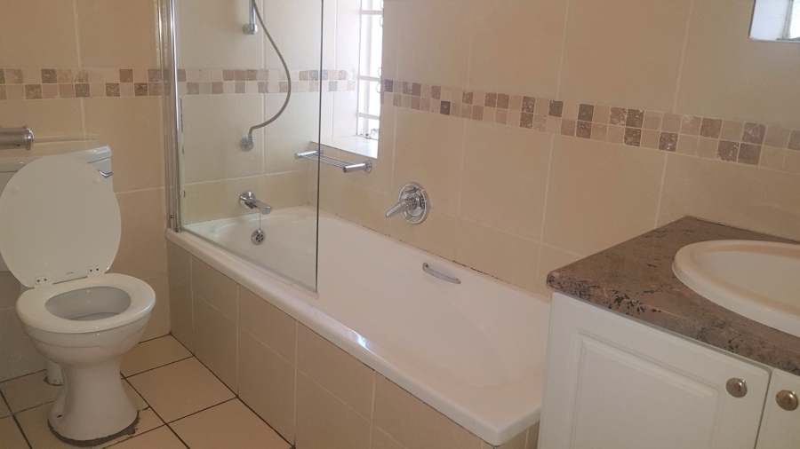 To Let 2 Bedroom Property for Rent in Melrose North Gauteng
