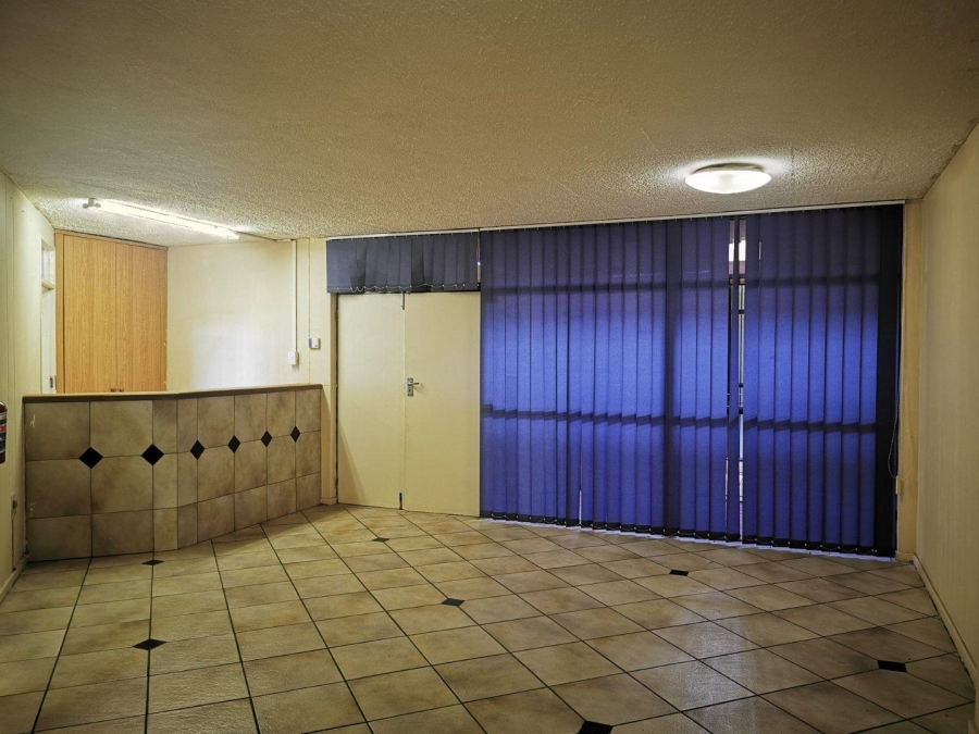 To Let commercial Property for Rent in Wierda Park Gauteng