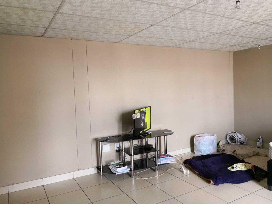 1 Bedroom Property for Sale in Pretoria Central Gauteng