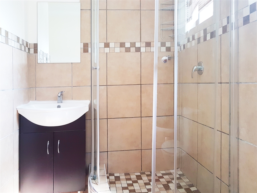 2 Bedroom Property for Sale in Barbeque Downs Gauteng