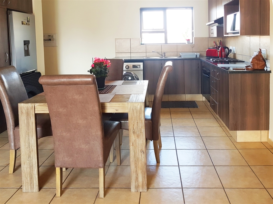2 Bedroom Property for Sale in Barbeque Downs Gauteng