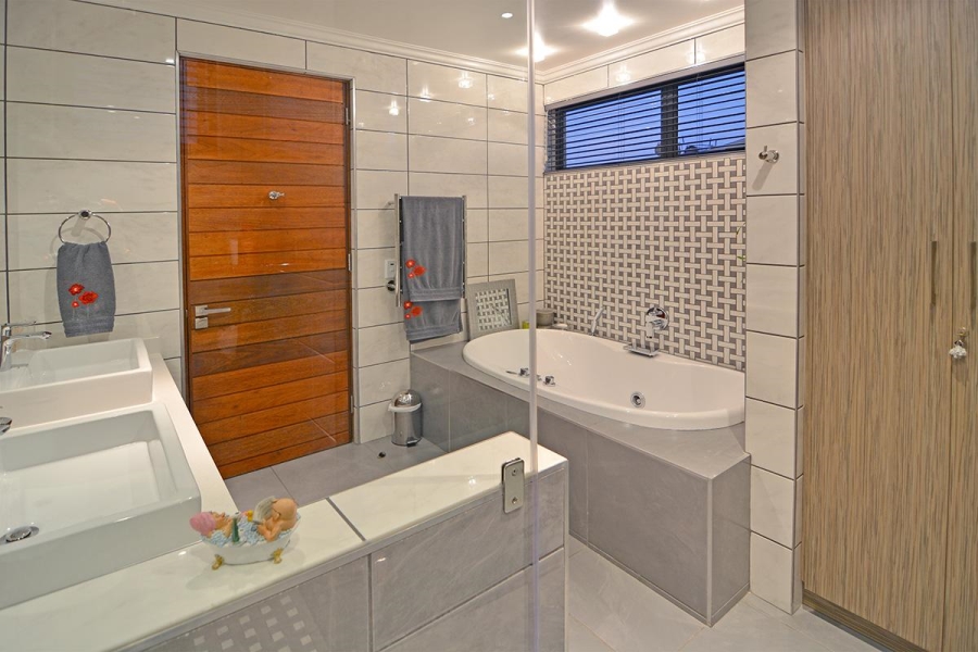 3 Bedroom Property for Sale in Bedfordview Gauteng