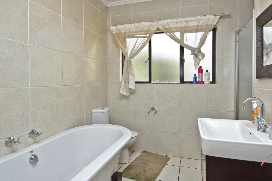 2 Bedroom Property for Sale in Paulshof Gauteng