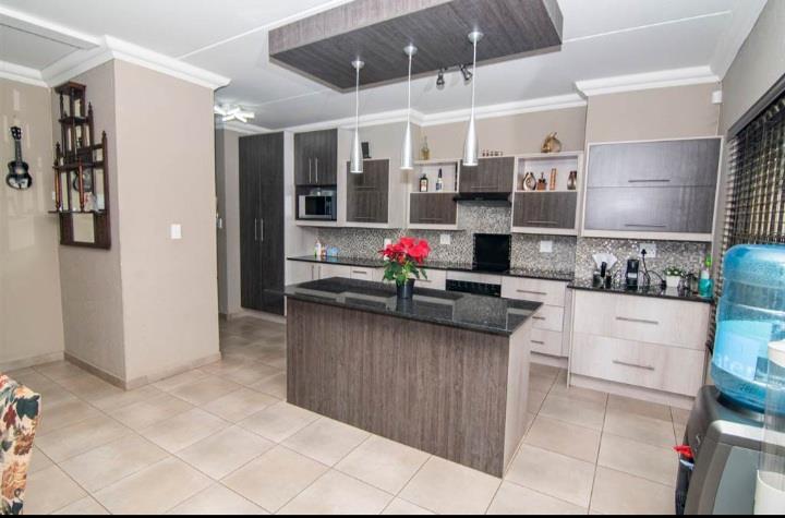 3 Bedroom Property for Sale in Terenure Gauteng