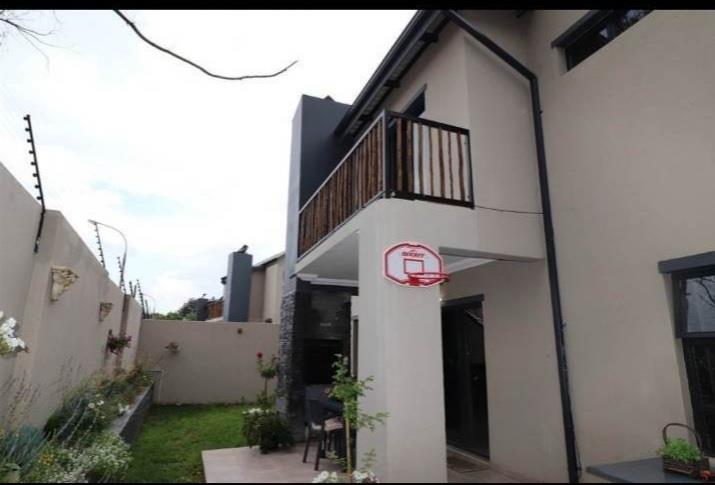 3 Bedroom Property for Sale in Terenure Gauteng
