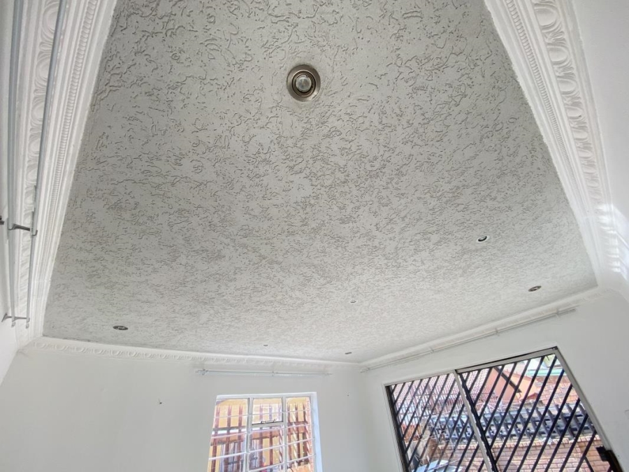4 Bedroom Property for Sale in Ormonde Gauteng