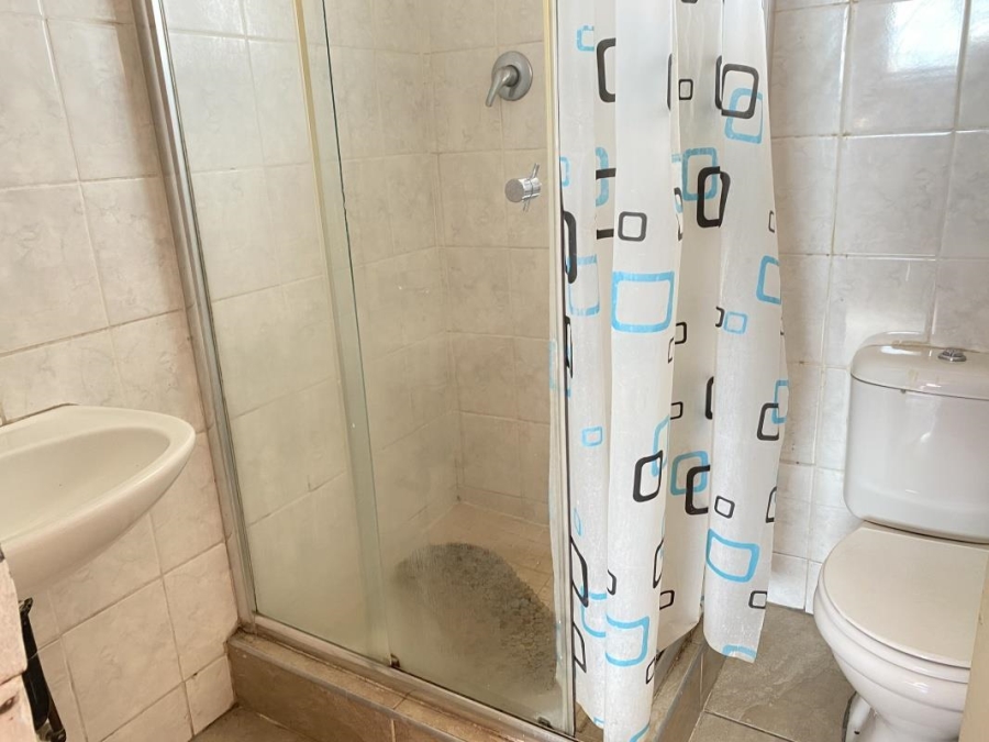 4 Bedroom Property for Sale in Ormonde Gauteng