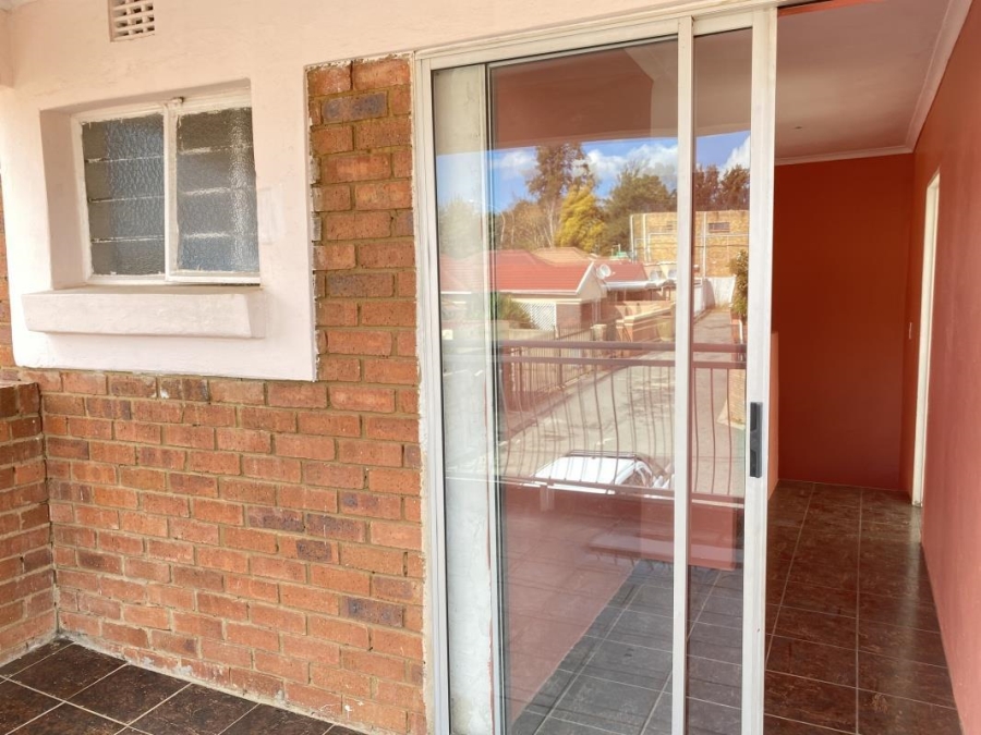 4 Bedroom Property for Sale in Ormonde Gauteng