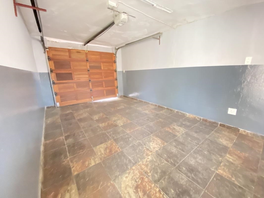 4 Bedroom Property for Sale in Ormonde Gauteng