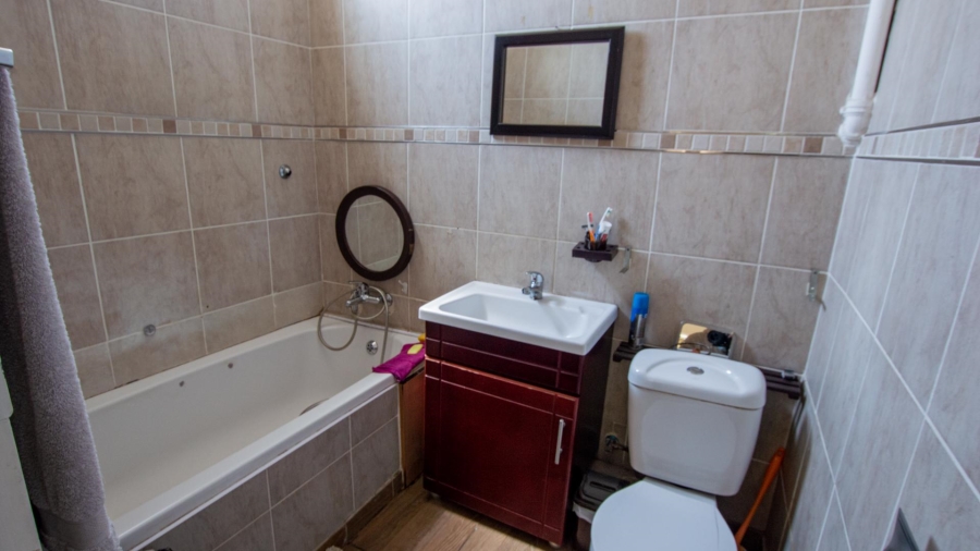 2 Bedroom Property for Sale in Denlee Gauteng