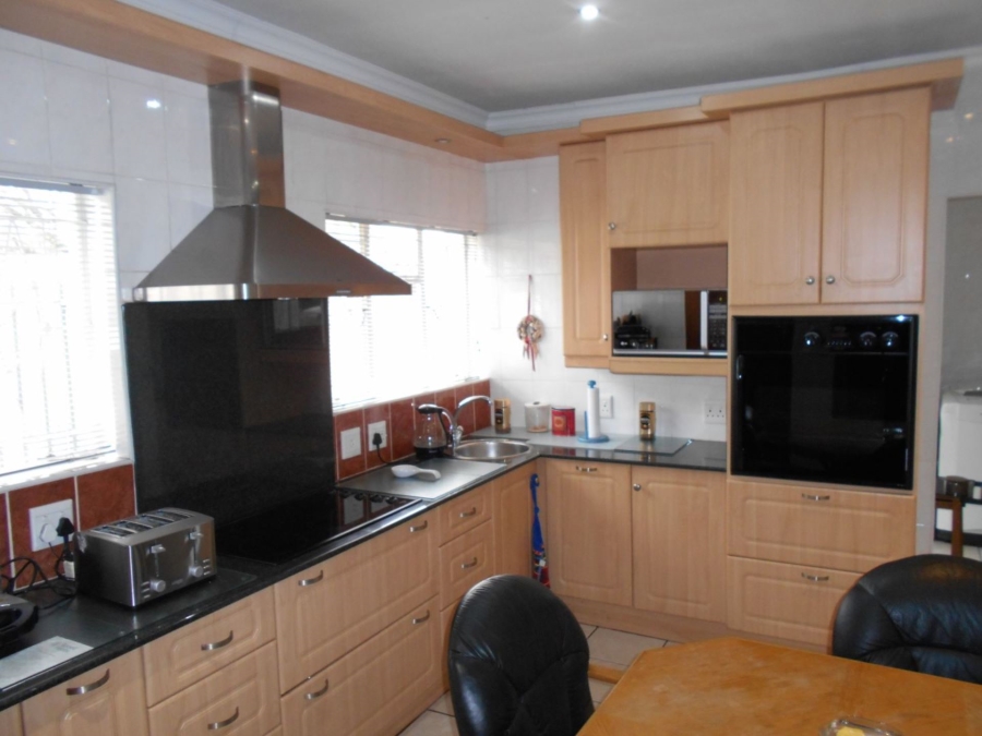 4 Bedroom Property for Sale in Lyttelton Manor Gauteng