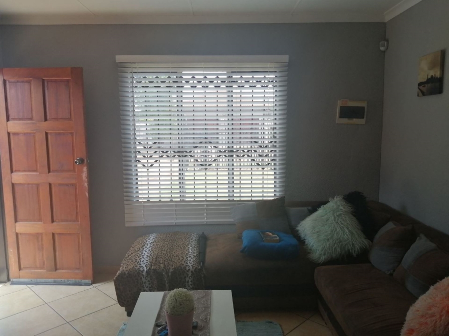 2 Bedroom Property for Sale in The Orchards Gauteng