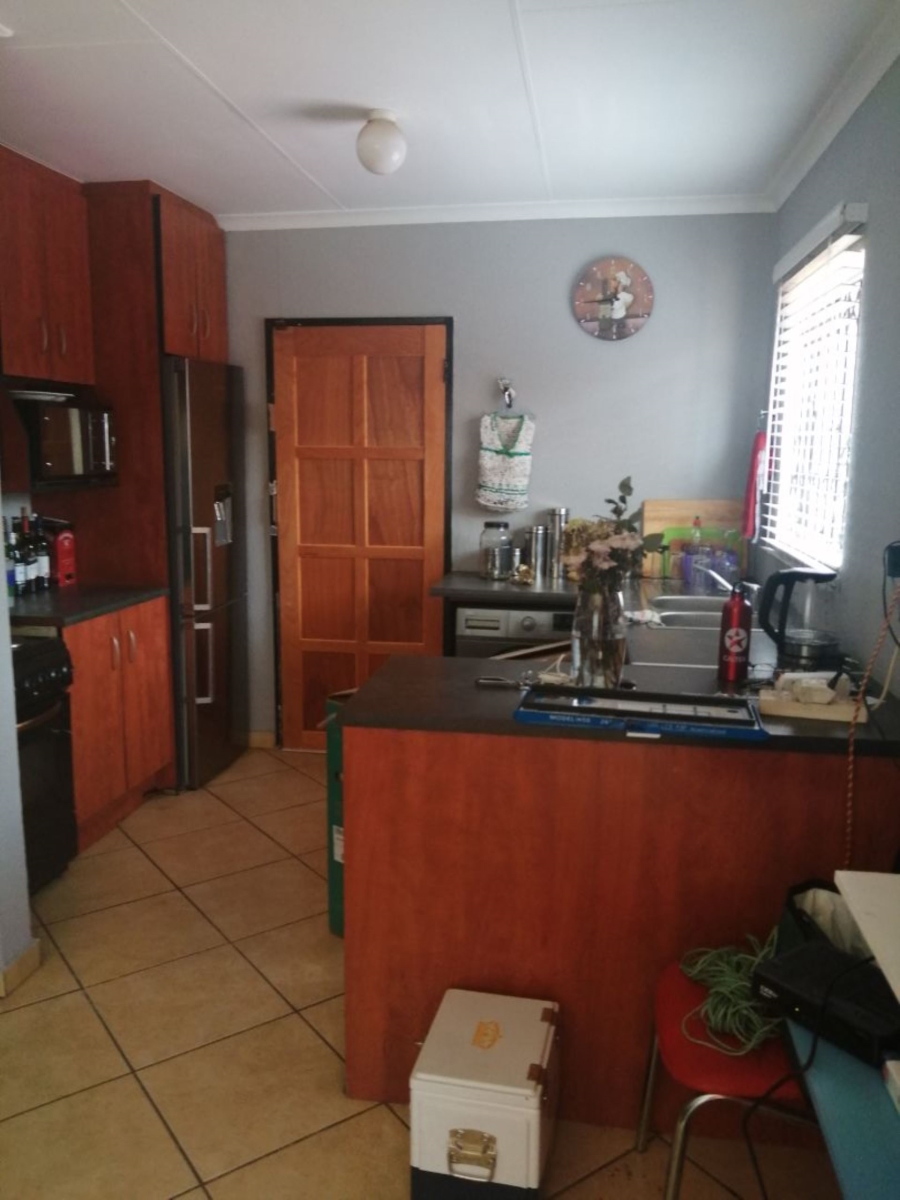 2 Bedroom Property for Sale in The Orchards Gauteng