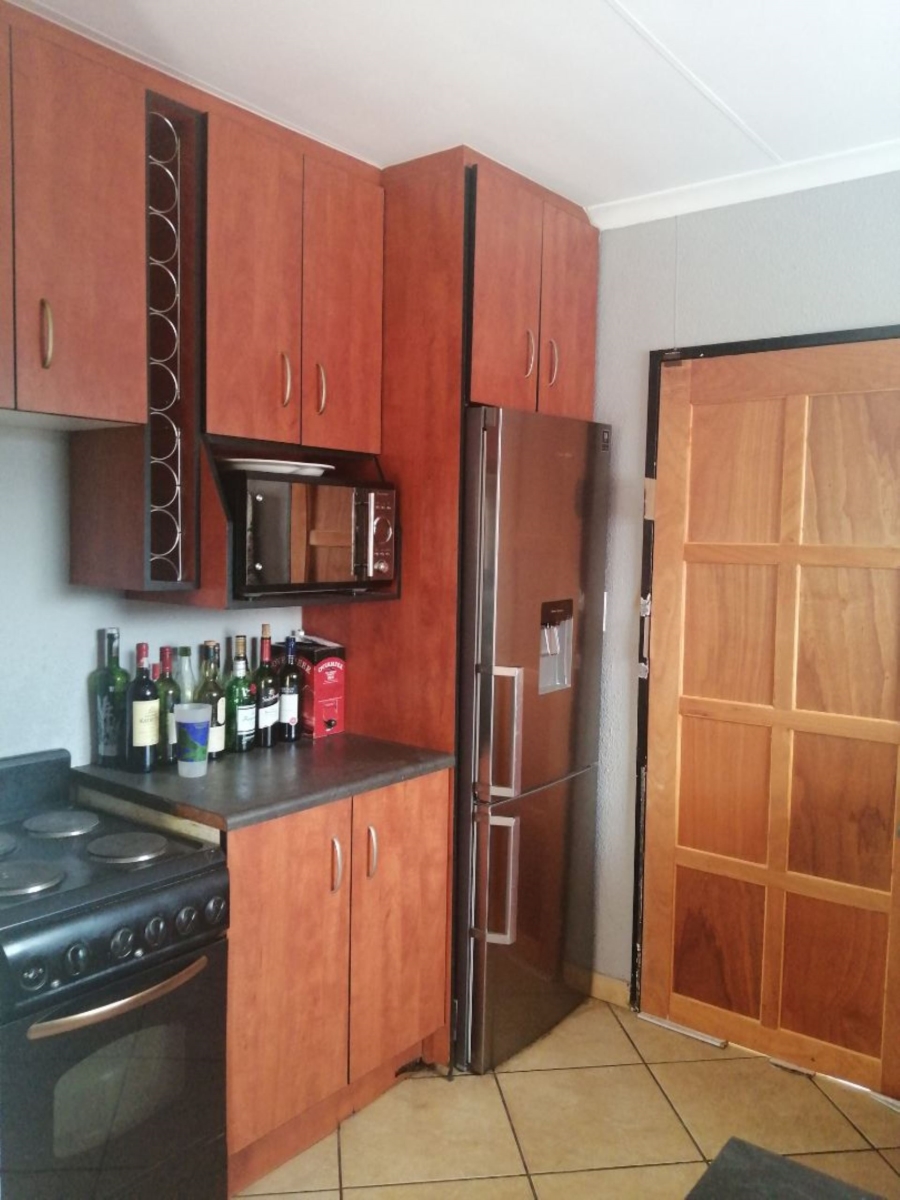 2 Bedroom Property for Sale in The Orchards Gauteng