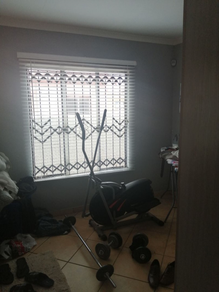 2 Bedroom Property for Sale in The Orchards Gauteng