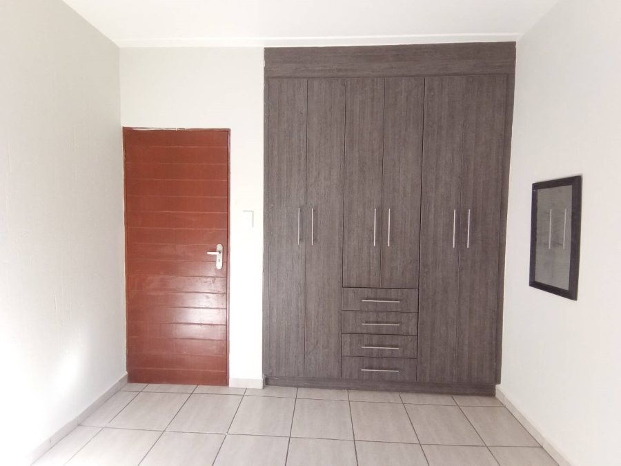 2 Bedroom Property for Sale in Terenure Gauteng