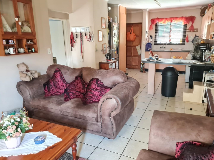 2 Bedroom Property for Sale in Rooihuiskraal North Gauteng