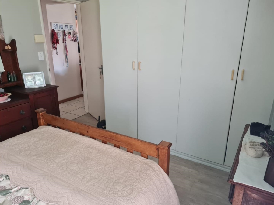 2 Bedroom Property for Sale in Rooihuiskraal North Gauteng
