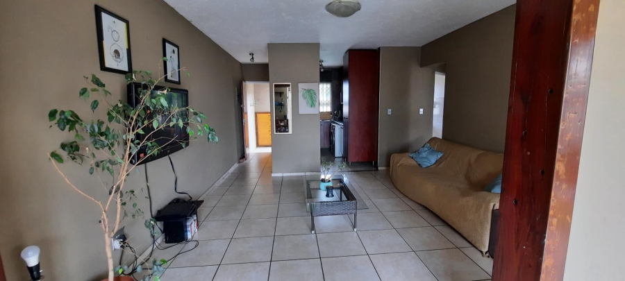 2 Bedroom Property for Sale in South Crest Gauteng