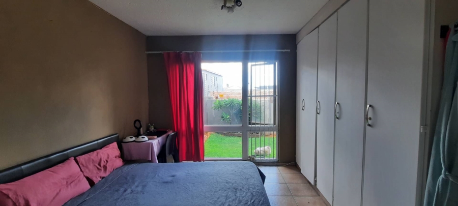 2 Bedroom Property for Sale in South Crest Gauteng