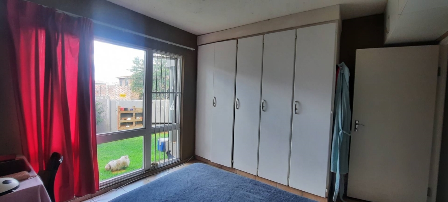 2 Bedroom Property for Sale in South Crest Gauteng