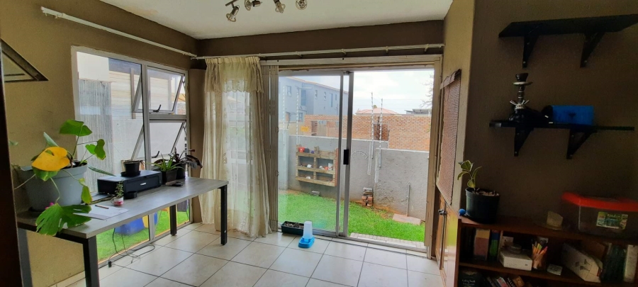2 Bedroom Property for Sale in South Crest Gauteng