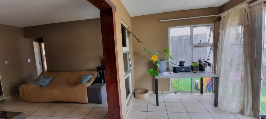 2 Bedroom Property for Sale in South Crest Gauteng