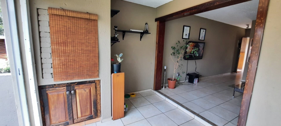 2 Bedroom Property for Sale in South Crest Gauteng