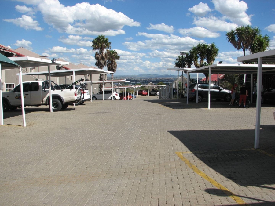 2 Bedroom Property for Sale in South Crest Gauteng