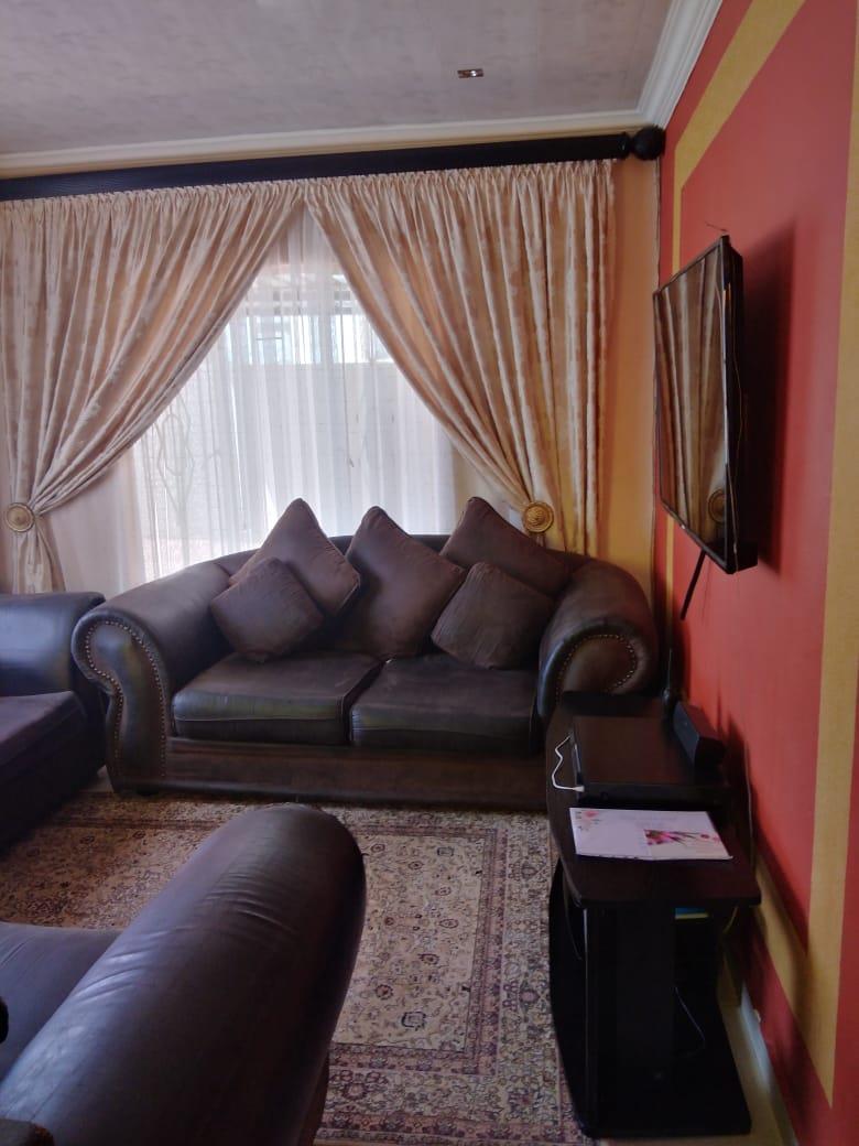 To Let 3 Bedroom Property for Rent in Naturena Gauteng