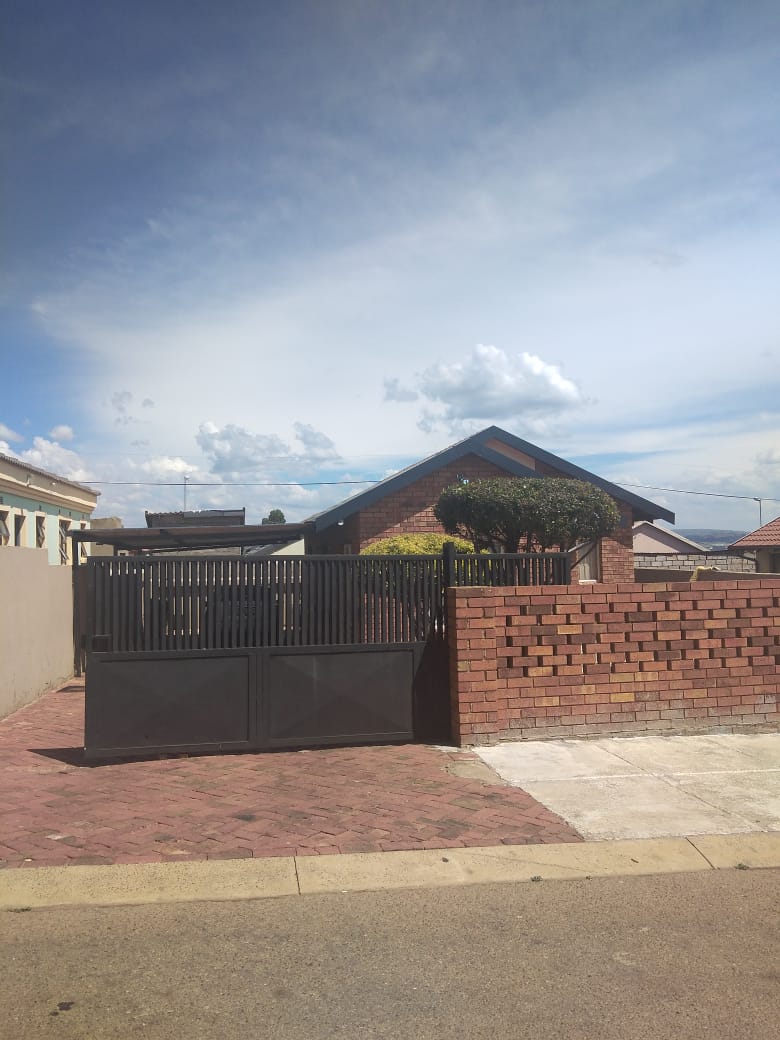 To Let 3 Bedroom Property for Rent in Naturena Gauteng