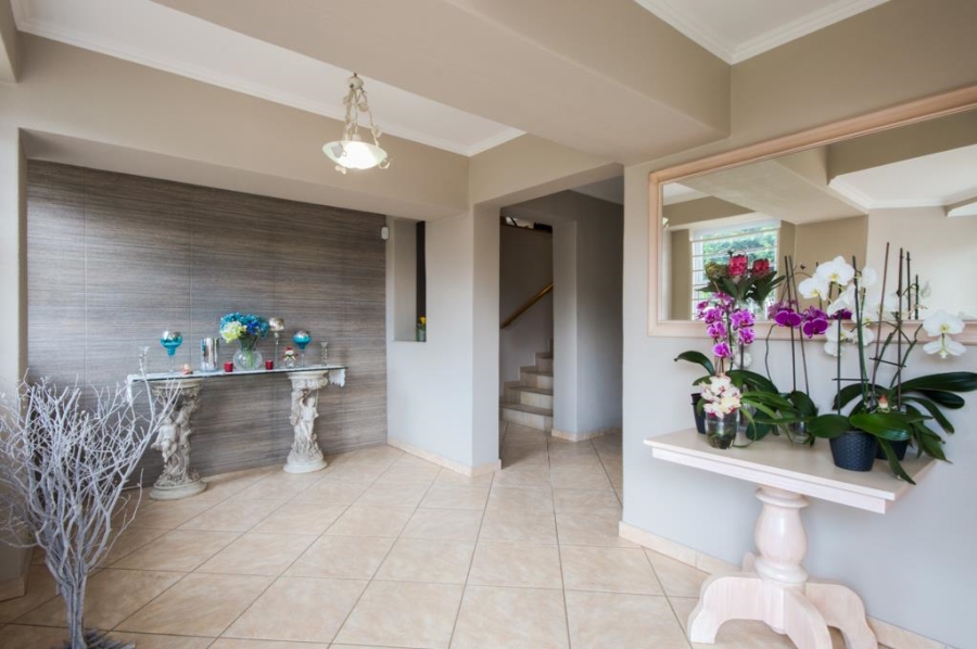 5 Bedroom Property for Sale in Linmeyer Gauteng