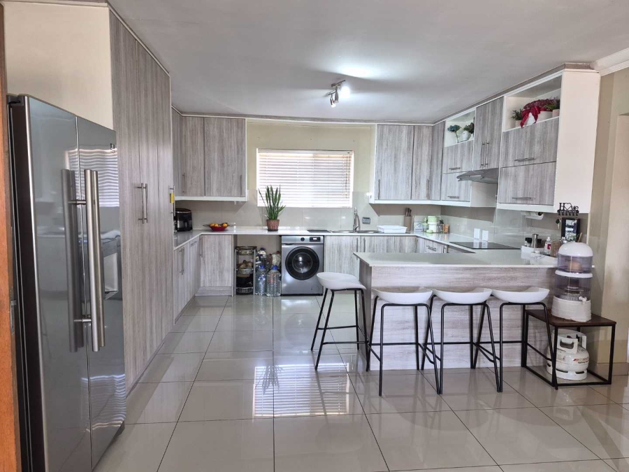 3 Bedroom Property for Sale in Morehill Gauteng