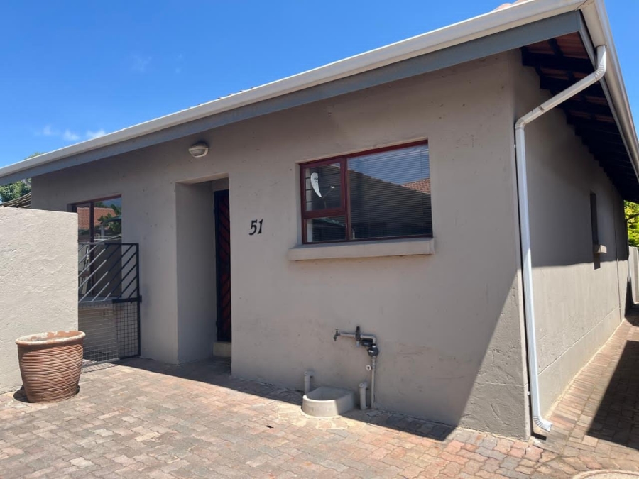 To Let 2 Bedroom Property for Rent in Hughes Gauteng