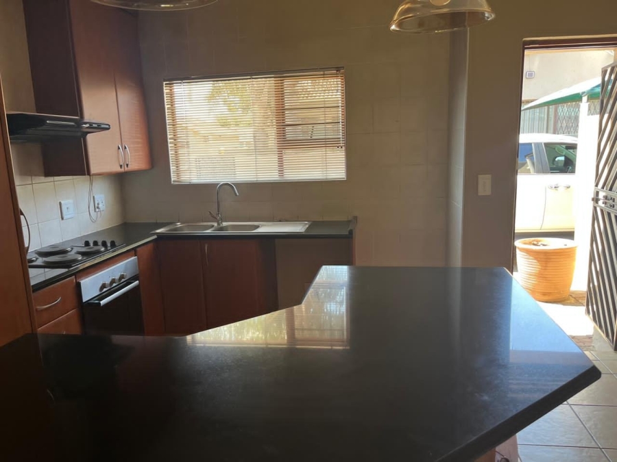 To Let 2 Bedroom Property for Rent in Hughes Gauteng